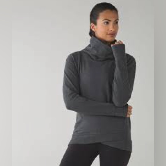 LULULEMON | 10 | ON THE DOUBLE | Turtleneck - Picture 1 of 15